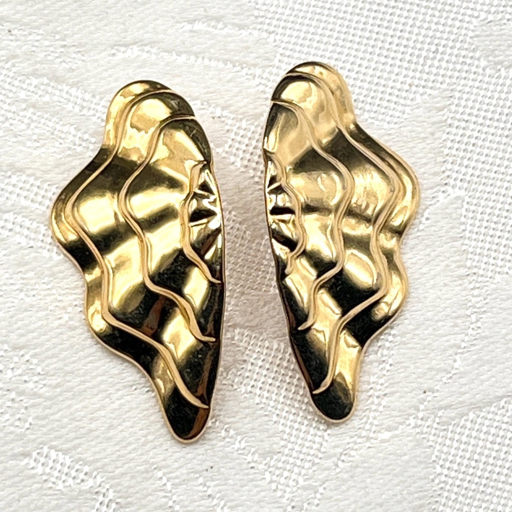 Vtg 1980s 80s Avon Enchanted Gold Tone Wings Wing‎ Shaped Post Earrings